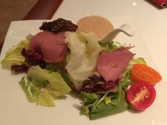 咸牛肉色拉-斗牛士牛排(南京东路店)