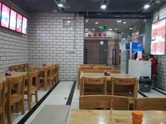 -百年尹氏汤包(环球美食荟店)