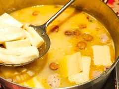 -尚尚仙·酸汤猪手·猪肚鸡火锅(华联万柳购物中心店)