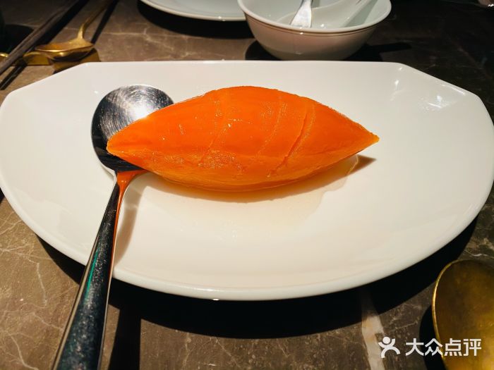 新荣记(BFC外滩金融中心店)蜜汁红薯图片