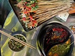 -郑记·古法黑砂锅串串(龙泉店)