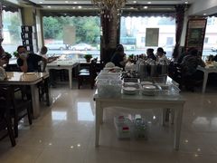 大堂-老码头黑皮肘子锅包肉(文政街店)