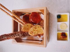 餐前面包-Flame秀扒房西餐厅·石家庄希尔顿酒店
