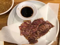 -许西美食一条街