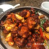 肉非常少，三杯鸡口味不错