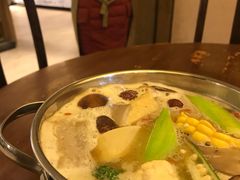 -香园自助小火锅