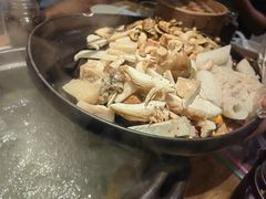 -一朵菌·野生菌探索家火锅(南亚店)