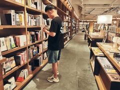 -茑屋书店(天目里店)