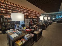 -茑屋书店(天目里店)