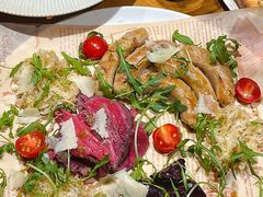 -JINNS锦时 steak&pizza(浸信会礼拜堂旧址店)