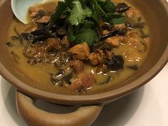 小鸡炖榛蘑-止观小馆·辽河口渔家菜(王府井店)