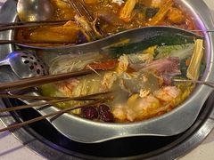 -钢管厂五区小郡肝串串香火锅(人民广场店)