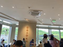 -星巴克臻选(莘庄仲盛店)