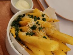 -阿妮叶李(光谷世界城店)