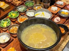 -银米·云南传统过桥米线(双廊黑金冠店)