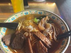 -金杨拉面王小吃面馆·牛三宝面·红烧牛肉粉
