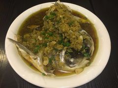 秘制鱼头-一盐堂本帮菜(外滩店)