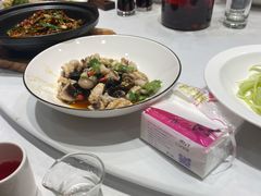 捞汁鱿鱼-万荣烤鸭店·北京菜(天坛店)