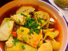 -野山舂·贵州现舂酸汤火锅(鸿通城店)