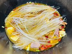 -玺炖·中国铁锅炖(虹桥天街店)