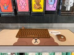 -LINE FRIENDS Garosu-gil Flagship Store