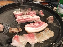 -江南猪肉商会无限续吃(弘大店)