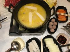 -鲜入围煮花胶鸡海鲜火锅