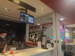 -麦当劳(汉口火车站候车室店)