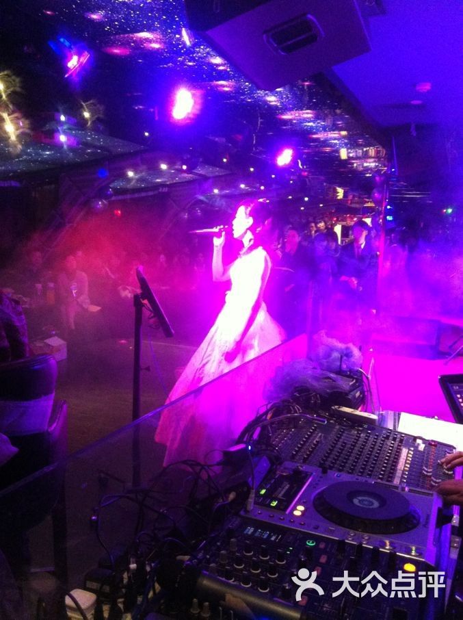 北外滩之夜酒吧十院眼科好声音年会图片-郑州