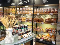 面包甜点陈列柜-稻香园蛋糕(舜玉店)