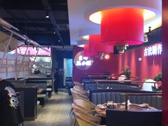 大堂-龙少爷碳火干锅(环球中心店)