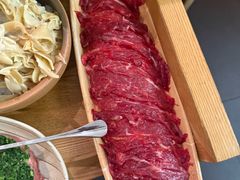 -左庭右院鲜牛肉火锅(浦江欢乐颂店)