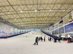 -乔波室内滑雪场