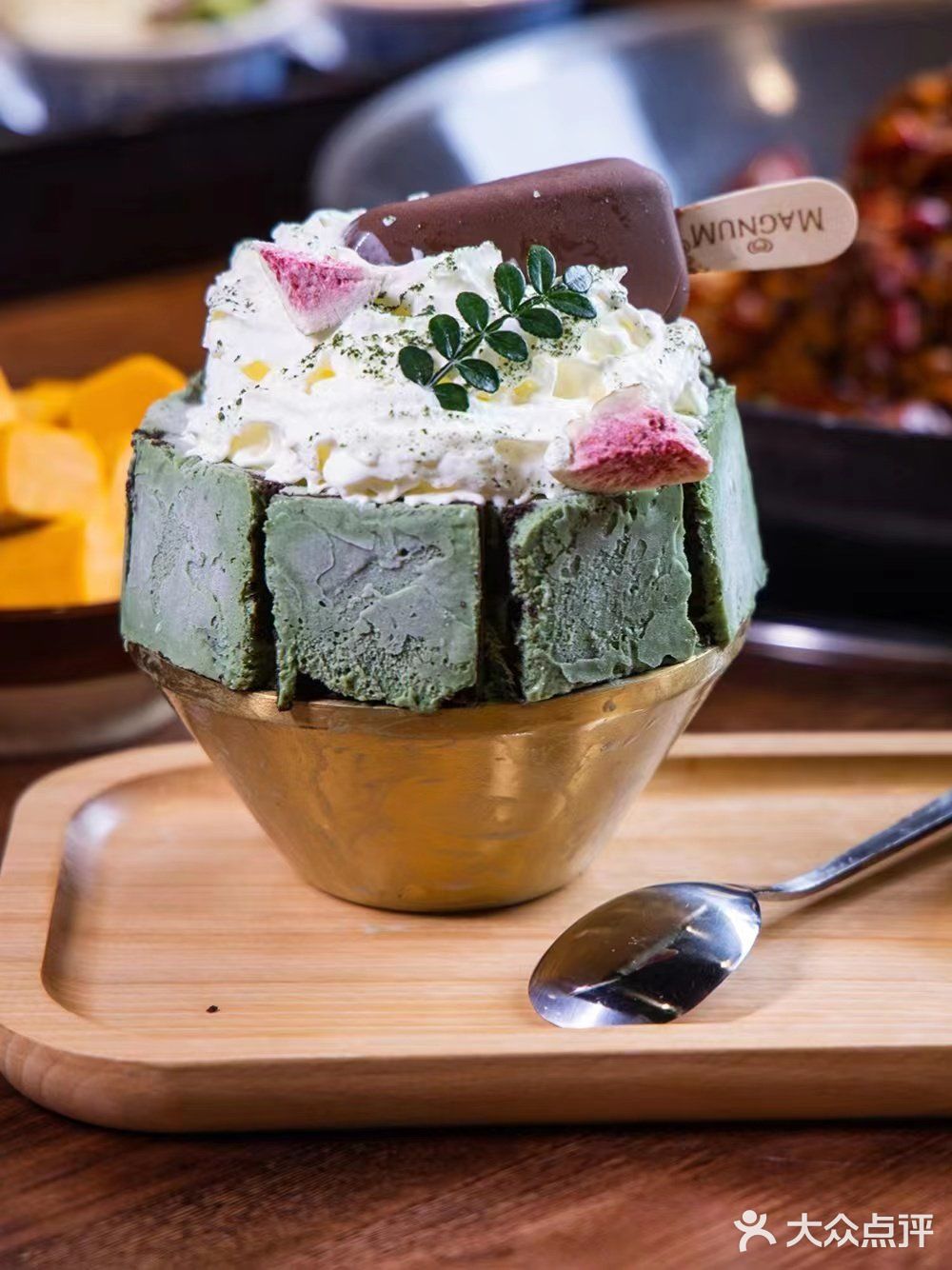 重庆火锅排队王！火锅界甜品天花板-楠火锅真的太好吃了！！！