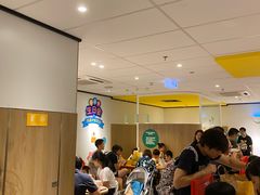 等位区-麦当劳(融创茂店)