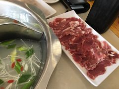 -袁记串串香(泉水轻轨站店)