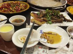 -老来福·非遗酸汤兔(凯旋路店)