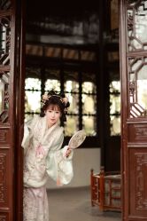 -一揽芳华汉服旗袍体验馆(拙政园店)