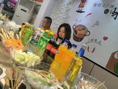 -百品聚旋转火锅(万德庄店)