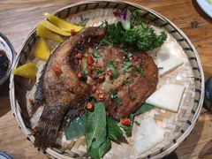 -老滇山寨•云南特色菜•地方菜•民族风情歌舞表演(金碧店)