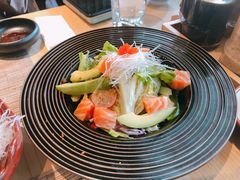 三文鱼牛油果沙拉-yokocho上横町·日本食街(深业上城店)