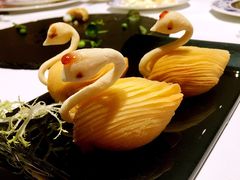 天鹅酥-Yan Ting 宴庭中餐厅(上海静安瑞吉酒店)