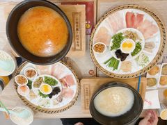 -花馬肆.云南过桥米线(汉神购物广场现场熬汤店)
