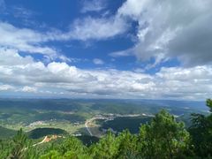 -龙里油画大草原旅游区