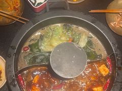 -晓宇重庆火锅(西安荟聚店)