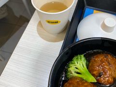 -老娘舅餐厅(黄龙体育中心店)