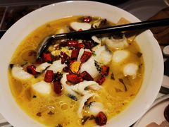 -荷塘秋月·本帮江浙菜(国权路店)