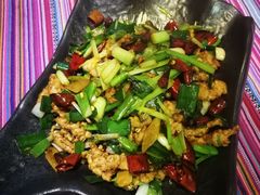 -香巴拉云南餐厅(华莱坞店)