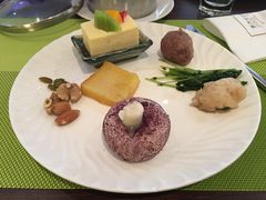 -圣廷苑酒店-世纪楼菲苑自助餐厅