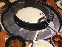 -三人行骨头王火锅(长寿店)